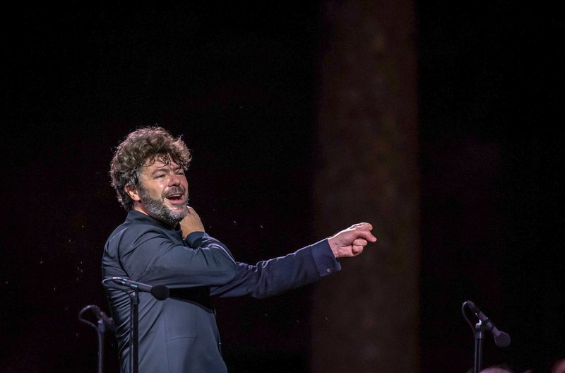 De Fallas "Dreispitz" in der Alhambra - Das jähe Ende eines Festivals – Bild: WDR /​ © Fermin Rodriguez