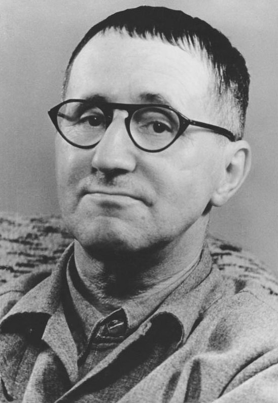 Bertolt Brecht – Bild: Kolbe / Bundesarchiv Bertolt Brecht – Bild: Kolbe / Bundesarchiv