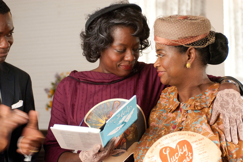 L-R: Minny Jackson (Octavia Spencer) und Aibileen Clark (Viola Davis) – Bild: Dreamworks Studios and Participant Media. All rights reserved. Lizenzbild frei L-R: Minny Jackson (Octavia Spencer) und Aibileen Clark (Viola Davis) – Bild: Dreamworks Studios and Participant Media. All rights reserved. Lizenzbild frei