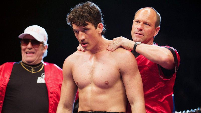 Bleed for This Ciarán Hinds als Angelo, Miles Teller als Vinny, Aaron Eckhart als Kevin Rooney SRF/​2016 Bleed For This, LLC./​Seacia Pavao – Bild: SRF2