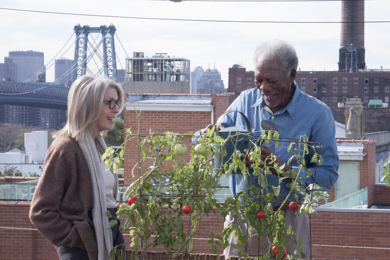 Verliebt auf der Terasse:Diane Keaton als Ruth, Morgan Freeman als Alex (Copyright SRF/Wild Bunch Germany) – Bild: Wildbunch Verliebt auf der Terasse:Diane Keaton als Ruth, Morgan Freeman als Alex (Copyright SRF/Wild Bunch Germany) – Bild: Wildbunch
