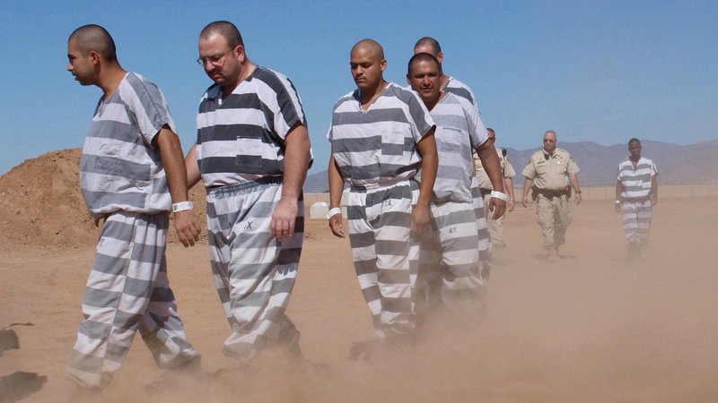 Eine harte Zeit, harte Arbeit und harte Jungs: Für die verurteilten Straftäter gibt es kein Entkommen. Es ist ein Kampf ums Überleben. Das ist das Leben in der „Chain Gang“. – Bild: N24 Doku Eine harte Zeit, harte Arbeit und harte Jungs: Für die verurteilten Straftäter gibt es kein Entkommen. Es ist ein Kampf ums Überleben. Das ist das Leben in der „Chain Gang“. – Bild: N24 Doku