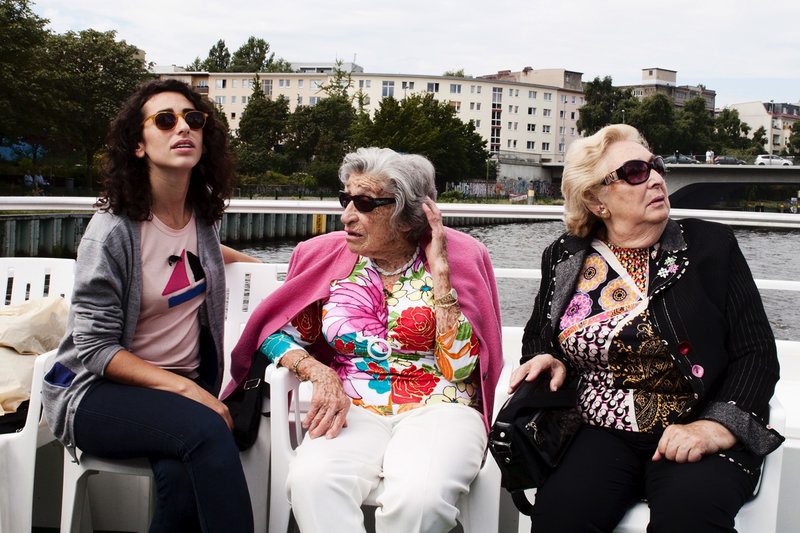 Oma & Bella – Bild: RB /​ © Alexa Karolinski