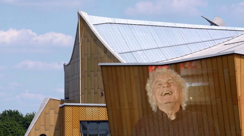 Wie gestalten Sir Simon Rattle und die Berliner Philharmoniker das Ende ihrer gemeinsamen Ära? Gegenüber Eric Schulz ziehen beide Seiten Bilanz, doch einen Schlussstrich möchte in Wahrheit niemand ziehen. Vielmehr öffnen sich neue Türen, so dass die Botschaft des Films lautet: diesem Ende wohnt ein Zauber inne! – Sir Simon Rattle und die Berliner Philharmonie – Bild: rbb/Heiko Rahnenführer/3B-Produktion Wie gestalten Sir Simon Rattle und die Berliner Philharmoniker das Ende ihrer gemeinsamen Ära? Gegenüber Eric Schulz ziehen beide Seiten Bilanz, doch einen Schlussstrich möchte in Wahrheit niemand ziehen. Vielmehr öffnen sich neue Türen, so dass die Botschaft des Films lautet: diesem Ende wohnt ein Zauber inne! – Sir Simon Rattle und die Berliner Philharmonie – Bild: rbb/Heiko Rahnenführer/3B-Produktion