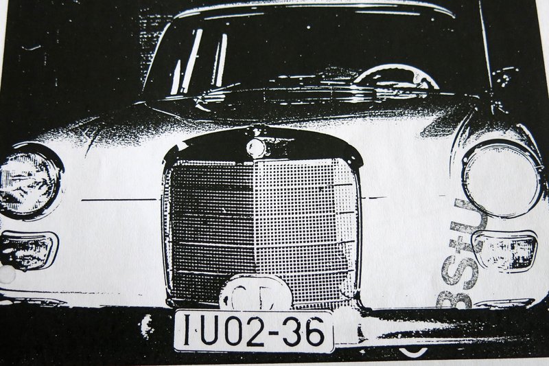 Mit dem Cadillac durch die Mauer – Bild: rbb/​BsTU