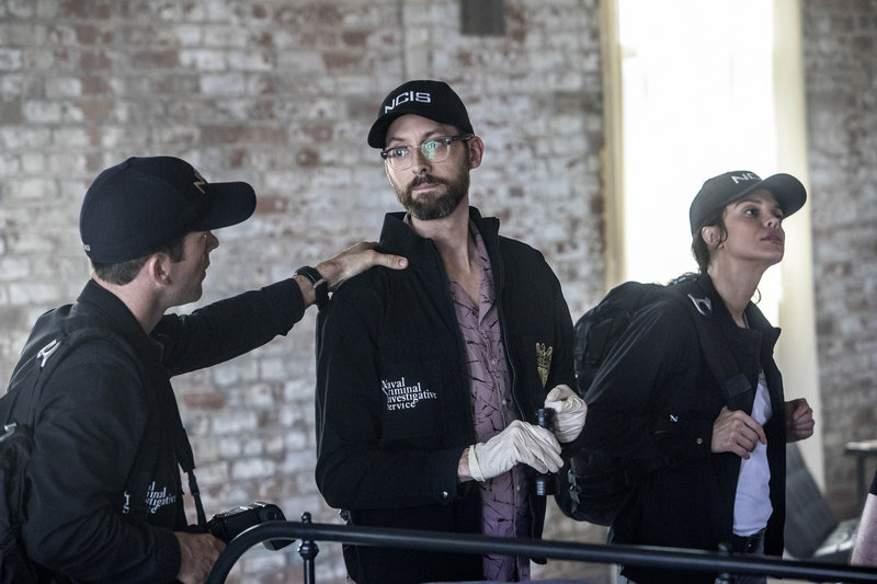 Navy CIS New Orleans S04E06 Operation Chaos (Acceptable Loss