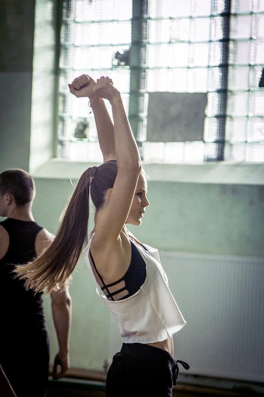 Der die Zeichen liest – Bild: ARD
