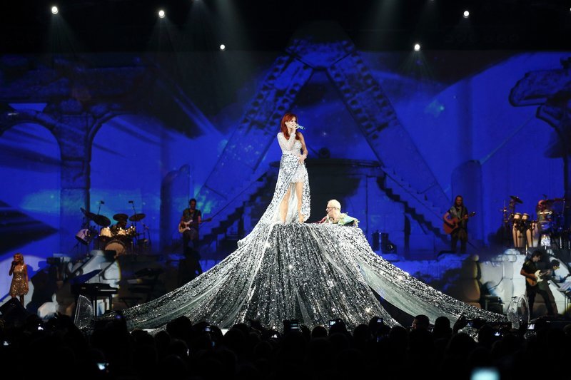 Andrea Berg in ganz besonderer „Atlantis“-Atmosphäre. – Bild: MDR/​SWR/​fm