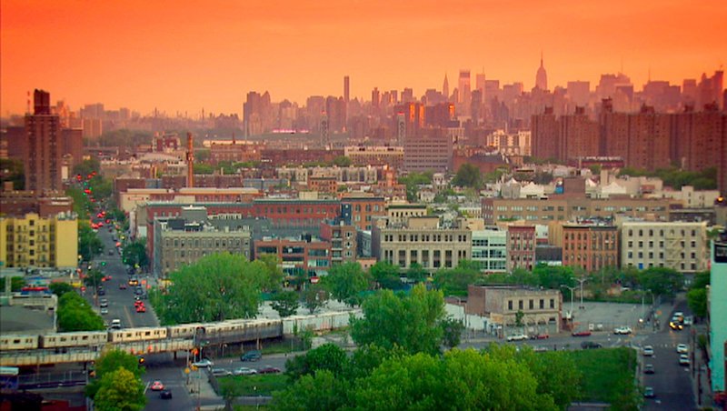 Einst fast aufgegeben ist New Yorks Norden heute eine Entdeckung. Die Bronx ist zurück. Ungeschminkt, kantig, ein Viertel mit Charakter. – Bild: ORF