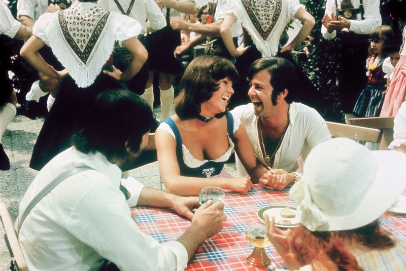 Geh, zieh dein Dirndl aus – Bild: Lisa Film GmbH
