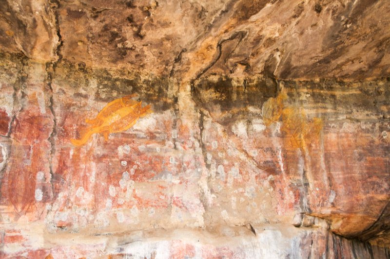 Aboriginal art work in a cave in Australia. – Bild: Animal Planet