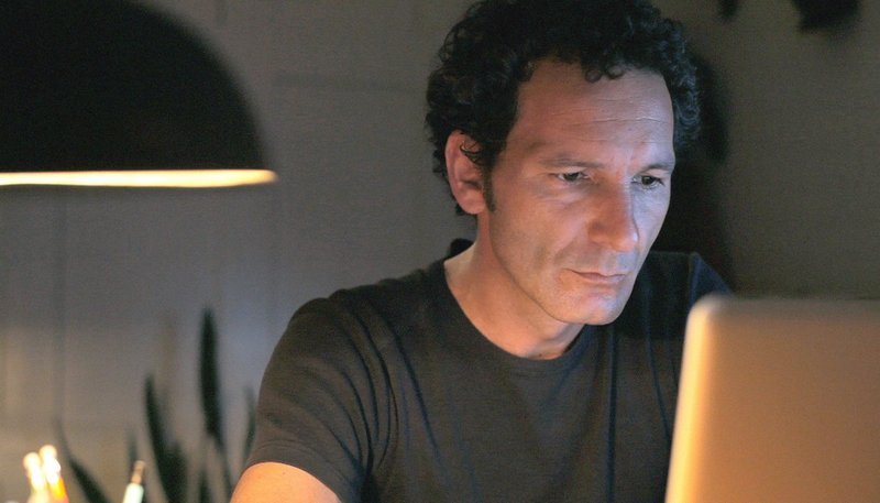 Bottled Life - Nestlés Geschäfte mit Wasser – Bild: WDR/​DokLab GmbH