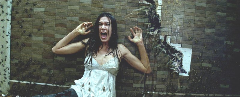Casey Beldon (Odette Annable) – Bild: 2008 Rogue Pictures, A Division of Focus Features LLC. All Rights Reserved. Lizenzbild frei Casey Beldon (Odette Annable) – Bild: 2008 Rogue Pictures, A Division of Focus Features LLC. All Rights Reserved. Lizenzbild frei
