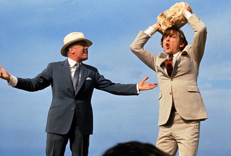 Nur über eine Leiche – Bild: 2019 Paramount Pictures. All Rights Reserved. Lizenzbild frei