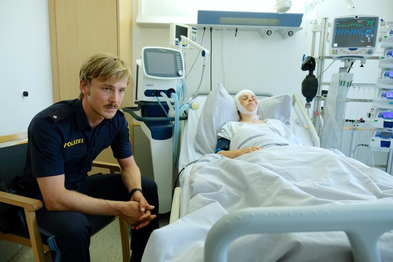 Der Polizist und das Mädchen – Bild: ZDF und Bernd Schuller.