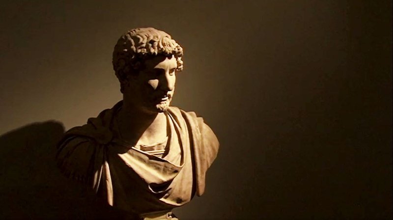 Kaiser Hadrian ist vor allem bekannt für seinen gleichnamigen Wall. Der Film folgt den Spuren des Kaisers und zeigt dabei einen der mächtigsten und rätselhaftesten Herrscher der Weltgeschichte. – Bild: ZDF und Rob McDougall Kaiser Hadrian ist vor allem bekannt für seinen gleichnamigen Wall. Der Film folgt den Spuren des Kaisers und zeigt dabei einen der mächtigsten und rätselhaftesten Herrscher der Weltgeschichte. – Bild: ZDF und Rob McDougall