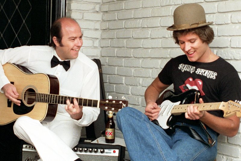 Die Freunde Reggie (Reggie Bannister, li.) und Jody (Bill Thornbury, re.) geraten in ein schreckliches Abenteuer. – Bild: arte Die Freunde Reggie (Reggie Bannister, li.) und Jody (Bill Thornbury, re.) geraten in ein schreckliches Abenteuer. – Bild: arte