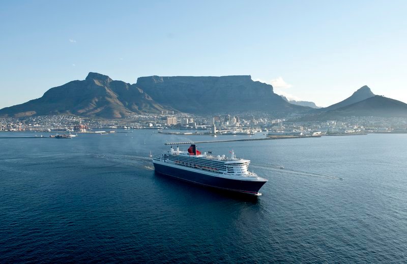 Die Queen Mary II ist die Königin unter den Passagierschiffen. – Bild: MG RTL D /​ Cunard Lineabe und Beachtu