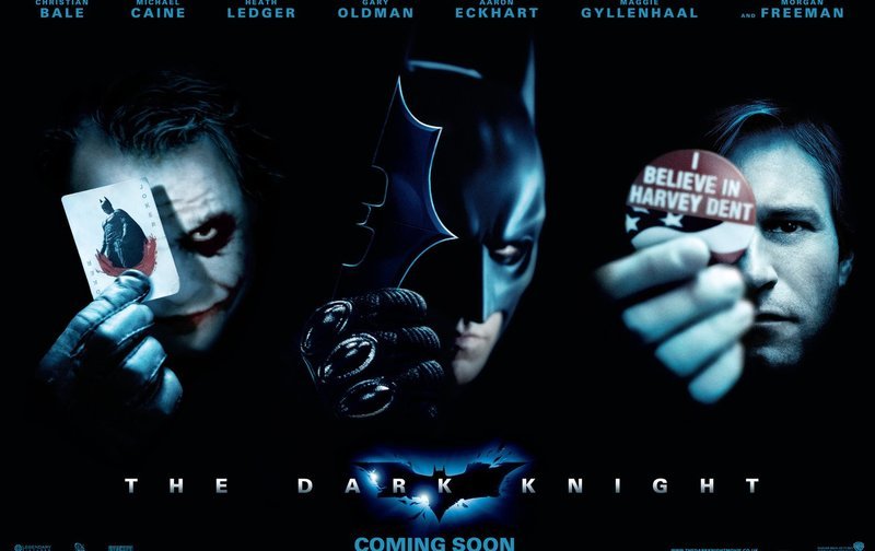 THE DARK KNIGHT – Plakatmotiv – mit (v.l.n.r.) Heath Ledger, Christian Bale und Aaron Eckhart – Bild: Warner Bros. Lizenzbild frei