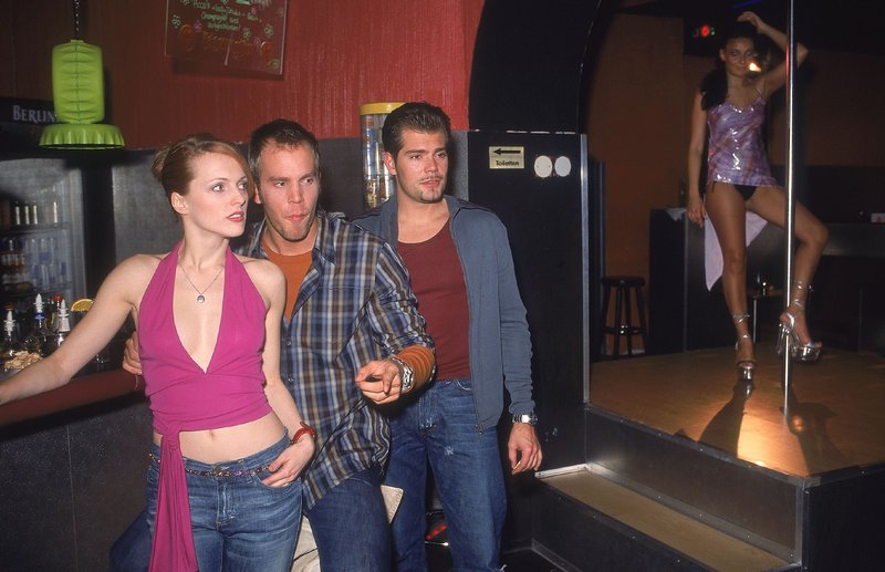 Gute Zeiten, schlechte Zeiten (GZSZ) 2910: Folge 2910 – fernsehserien.de