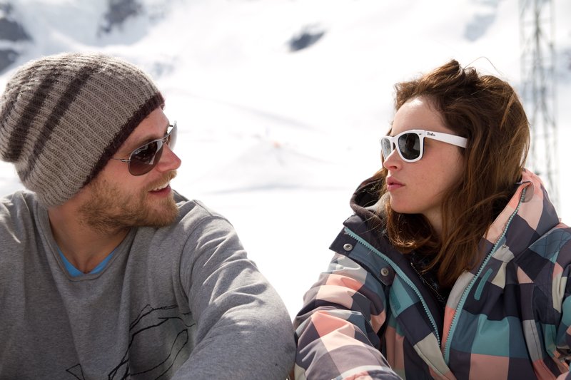 Chalet Girl Bild Canal Chalet Girl Bild Canal
