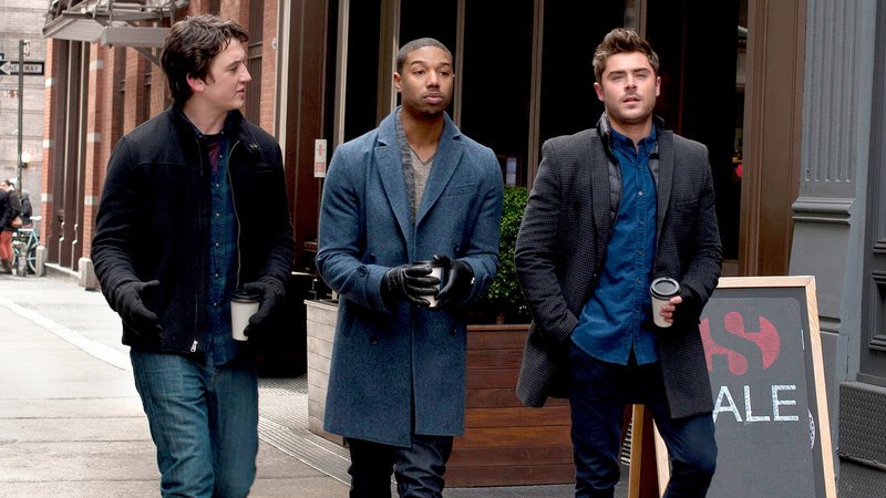 De drei Yuppies Daniel (Miles Teller, li.), Mickey (Michael B. Jordan, Mitte) und Jason (Zac Efron, re.) sind beste Kumpels. Als der verheiratete Arzt Mickey von seiner Frau verlassen wird, schließen Jason und Daniel ihm zuliebe einen Pakt, dass sie mit ihm Single bleiben werden. – Bild: RTL Zwei De drei Yuppies Daniel (Miles Teller, li.), Mickey (Michael B. Jordan, Mitte) und Jason (Zac Efron, re.) sind beste Kumpels. Als der verheiratete Arzt Mickey von seiner Frau verlassen wird, schließen Jason und Daniel ihm zuliebe einen Pakt, dass sie mit ihm Single bleiben werden. – Bild: RTL Zwei