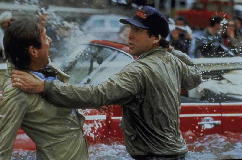 Clark (Chevy Chase, re.) verteidigt die Familienehre in Rom ... – Bild: BILDNAME:11100h.jpg, CopyR: ProSieben Media AG, Clark (Chevy Chase, re.) verteidigt die Familienehre in Rom ... – Bild: BILDNAME:11100h.jpg, CopyR: ProSieben Media AG,