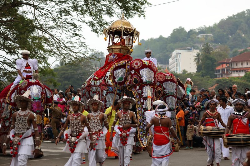 Tooth festival procession of Kandy in Sri Lanka – Bild: Shutterstock