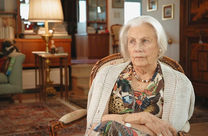 Ingeborg Gußmann, die Enkelin von Hermann Röchling, erzählt von ihrem Großvater. – Bild: SWR/Michael Kern Ingeborg Gußmann, die Enkelin von Hermann Röchling, erzählt von ihrem Großvater. – Bild: SWR/Michael Kern