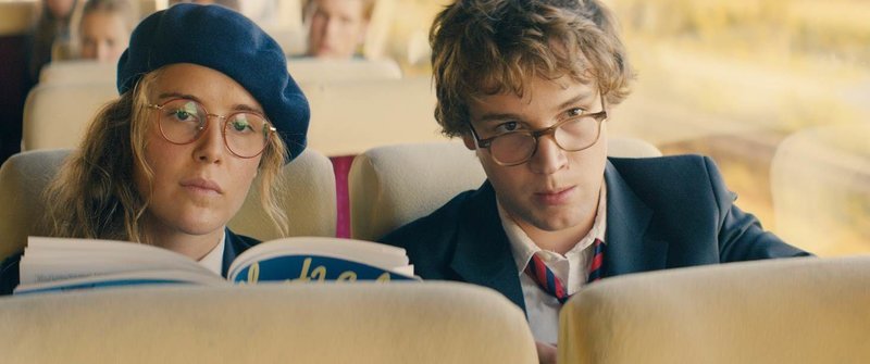 Natalie (Carla Juri) und Dominik (Leonard Scheicher). – Bild: BR/Walker und Worm Film/Markus Förderer Natalie (Carla Juri) und Dominik (Leonard Scheicher). – Bild: BR/Walker und Worm Film/Markus Förderer