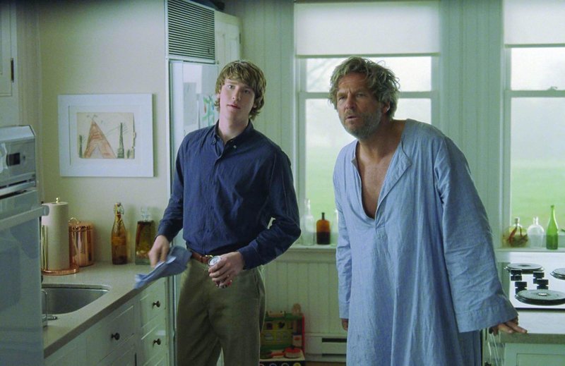 Jon Foster as Eddie O’Hare and Jeff Bridges as Ted Cole – Bild: Servus TV