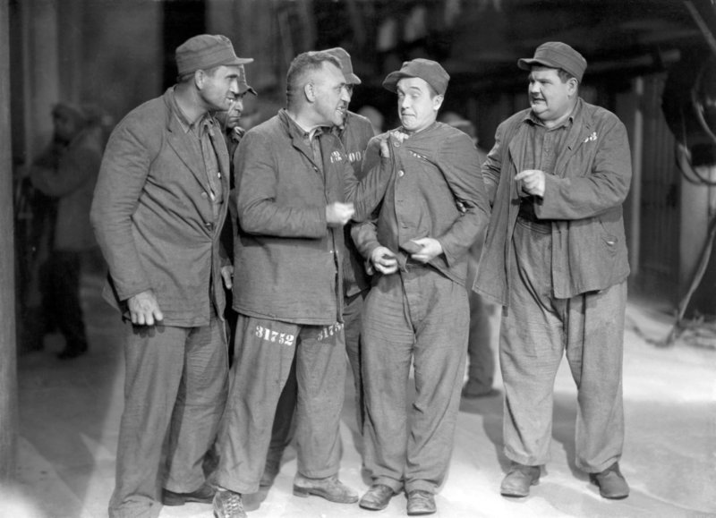 Walter Long, Stan Laurel, Oliver Hardy. – Bild: ORF/​Beta Film