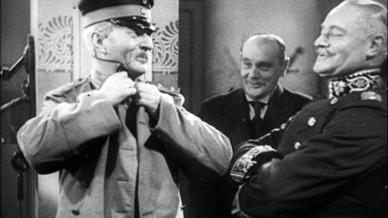 Wilhelm Voigt in Uniform – Bild: Bibel TV Wilhelm Voigt in Uniform – Bild: Bibel TV