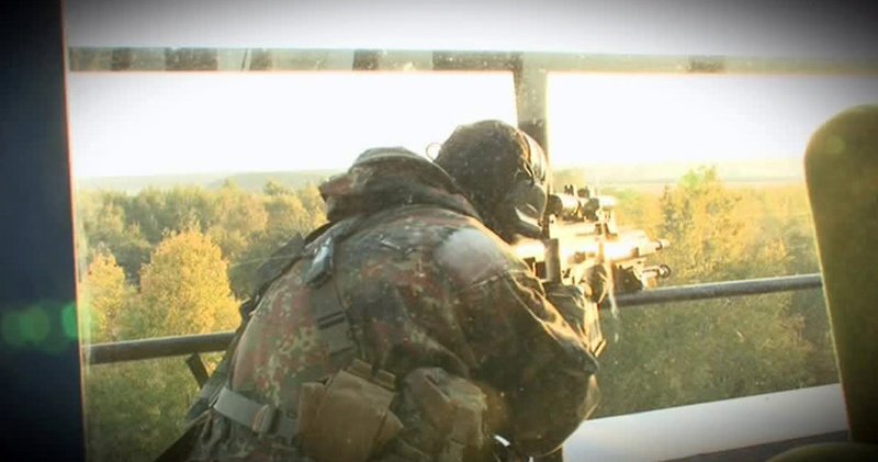 Sie sind absolut treffsicher, die Soldaten des „Kommandos Spezialkräfte“. – Bild: N24 Doku