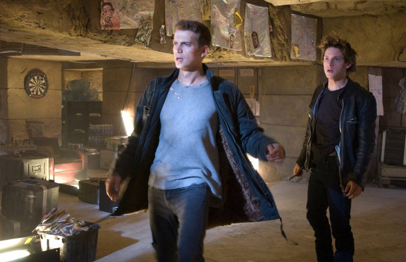 In JUMPER, a genetic anomaly allows Hayden Christensen and Jamie Bell to teleport anywhere in the world. – Bild: Sat.1 In JUMPER, a genetic anomaly allows Hayden Christensen and Jamie Bell to teleport anywhere in the world. – Bild: Sat.1