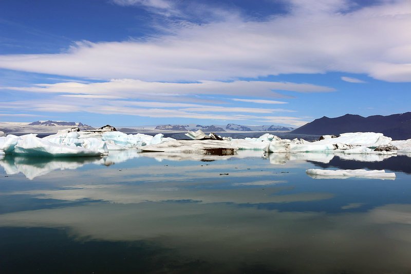 Der Polarkreis trennt die Arktis vom Rest der Welt. – Bild: ZDF /​ © Anja Kindler