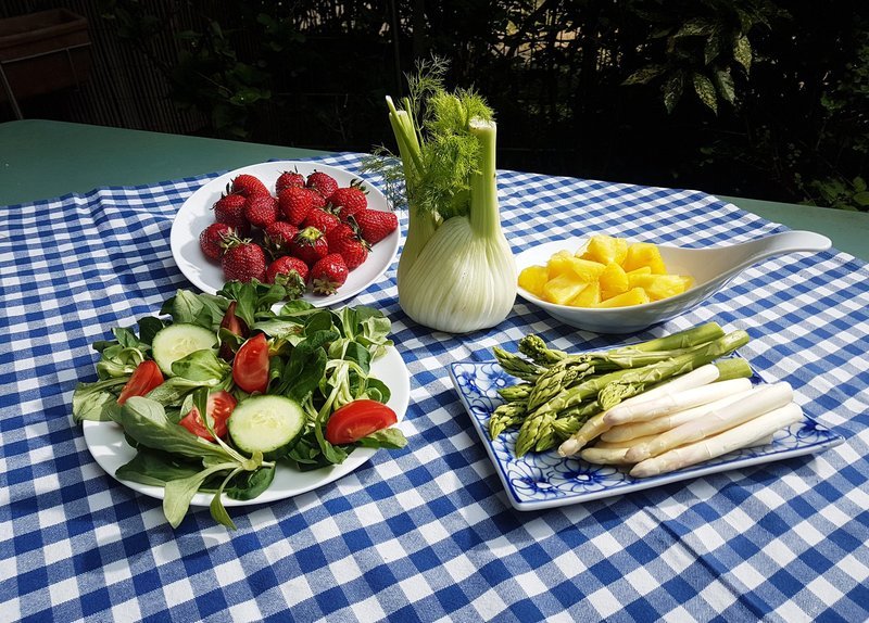 Die DGE empfiehlt 5 Portionen Obst und Gemüse am Tag. – Bild: SWR