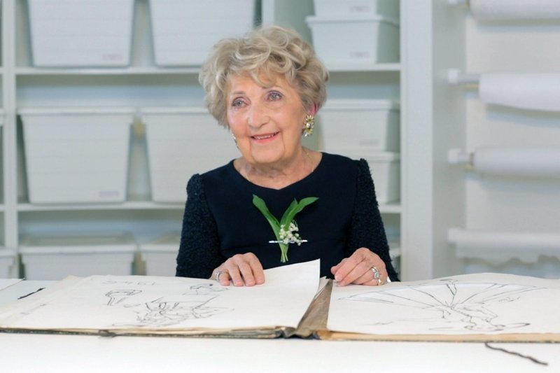 Anne Marie Gossot, Atelierleiterin für leichte Waren. – Bild: ARTE 