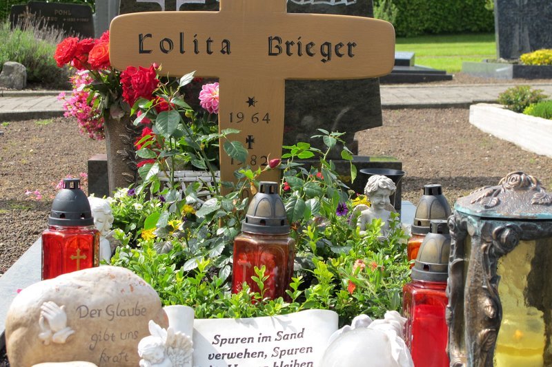 Grab von Lolita Brieger in Berk in Rheinland-Pfalz. (Archivfoto 2012) – Bild: WDR/​dpa