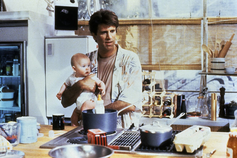 Mary (Lisa und Michelle Blair) mit ihrem echten Papa, Jack (Ted Danson). – Bild: ZDF und Kirch Media Mary (Lisa und Michelle Blair) mit ihrem echten Papa, Jack (Ted Danson). – Bild: ZDF und Kirch Media
