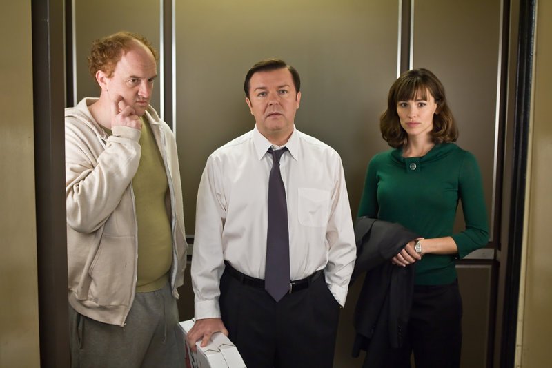 Louis C.K. (Greg), Ricky Gervais (Mark Bellison), Jennifer Garner (Anna McDoogles). – Bild: ORF