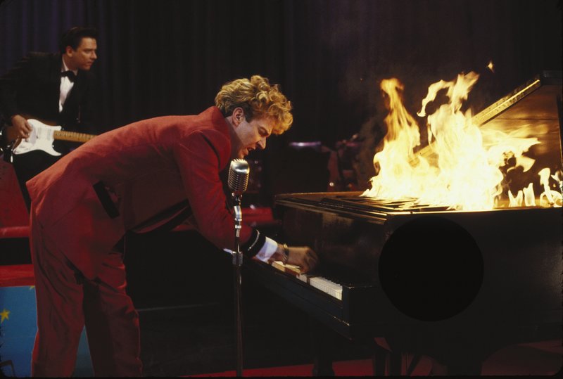 Great Balls of Fire - Jerry Lee Lewis: Ein Leben für den Rock'n' Roll – Bild: Turner / © 1989 ORION PICTURES INTERNATIONAL. ALL RIGHTS RESERVED. Great Balls of Fire - Jerry Lee Lewis: Ein Leben für den Rock'n' Roll – Bild: Turner / © 1989 ORION PICTURES INTERNATIONAL. ALL RIGHTS RESERVED.