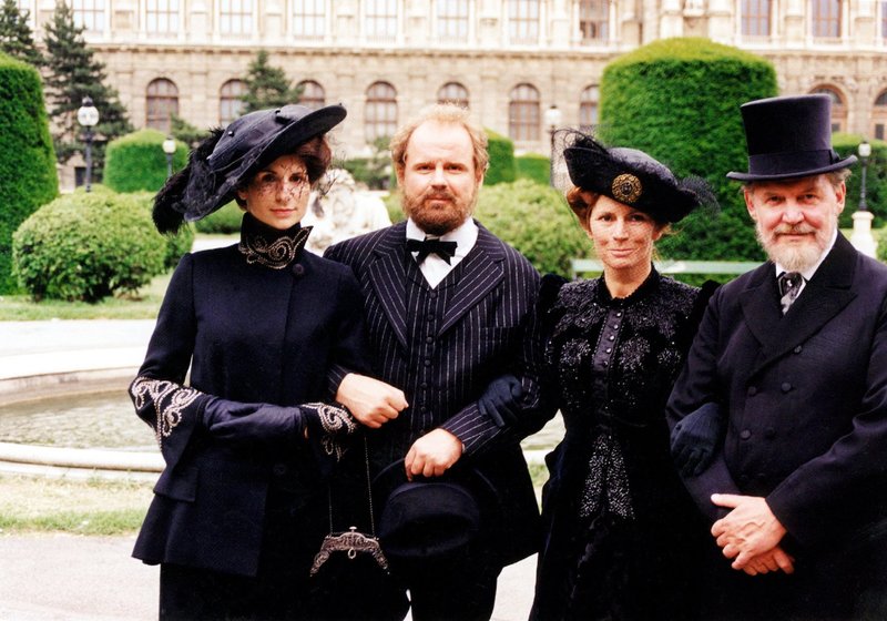 Die Windsbraut – Bild: ZDF und ORF/​Terra-Film/​Peter Korrak