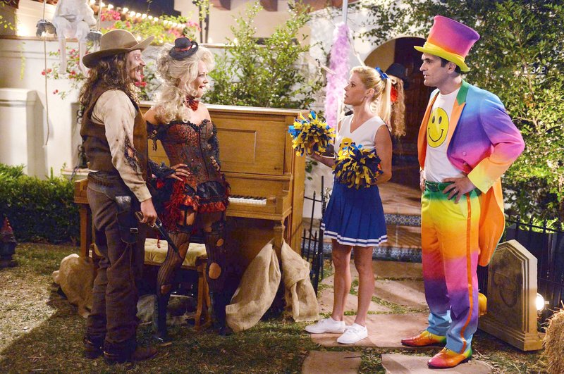 Modern Family S06E06 Halloween 3 Die Rache der Claire Dunphy