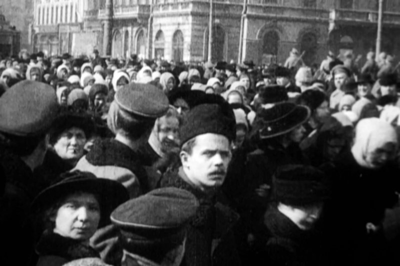 Demonstration im ehemaligen Petrograd, März 1917 – Bild: ARTE France /​ © Agat Films & Cie
