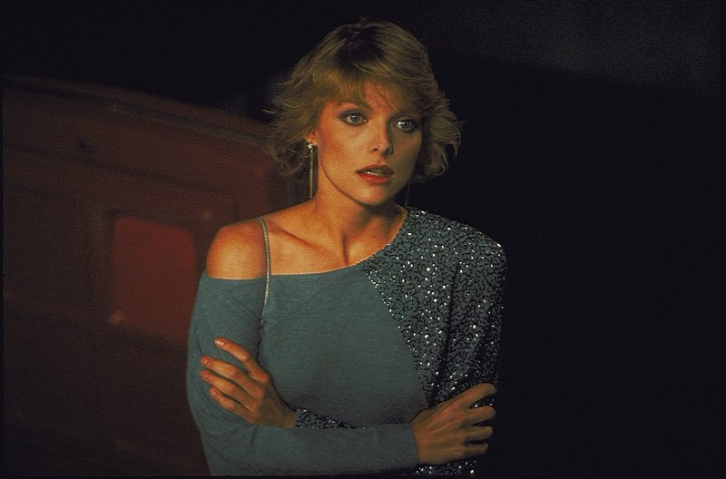 Hübsch und in Gefahr: Diana (Michelle Pfeiffer) wird verfolgt und bringt dadurch den unschuldigen Ed in die Bredouille. – Bild: ZDF und NBC-Universal