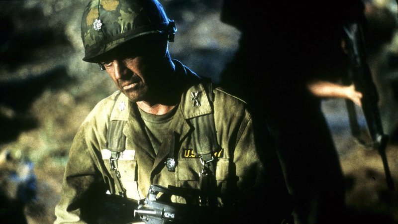 Colonel Hal Moore (Mel Gibson) ist ein erfahrener Militärstratege.Colonel Hal Moore (Mel Gibson) ist ein erfahrener Militärstratege. – Bild: RTL Zwei Colonel Hal Moore (Mel Gibson) ist ein erfahrener Militärstratege.Colonel Hal Moore (Mel Gibson) ist ein erfahrener Militärstratege. – Bild: RTL Zwei