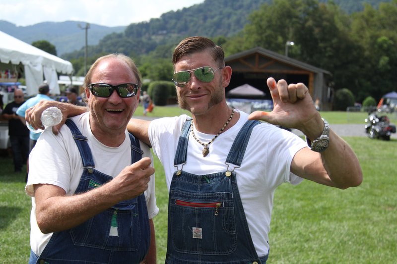 Moonshiners Die Schwarzbrenner von Virginia S08E09 Der BrandyKing