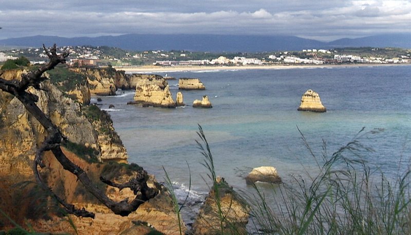 An der Küste der Algarve, der südlichsten Region Portugals. – Bild: HR An der Küste der Algarve, der südlichsten Region Portugals. – Bild: HR