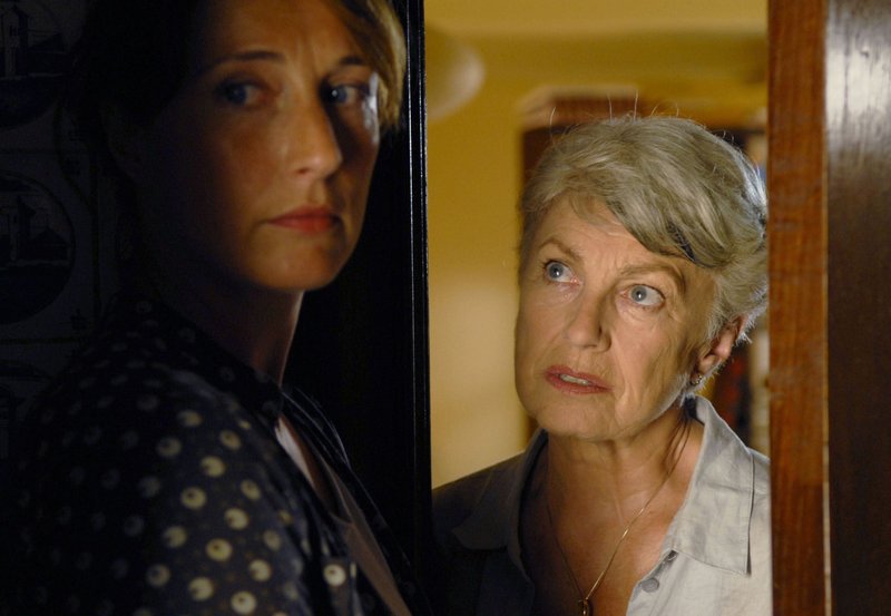 Fünf Tage Vollmond – Bild: WDR/​Degeto/​Marion v.d. Mehden